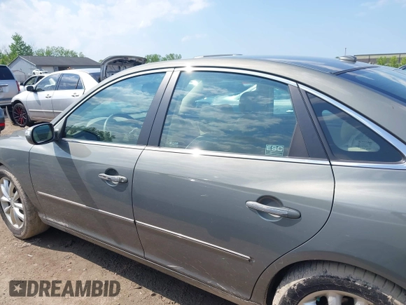2008 Hyundai Azera Limited with VIN KMHFC46FX8A263425, listed as a IAAI auction lot 42254129 with 58,480 mi miles and . Bid and sale history available at DreamBid. Image 14.