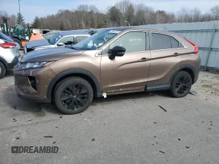 2020 Mitsubishi Eclipse Cross LE z VIN JA4AT4AA2LZ001171, wystawiony jako Copart lot #47228335 z przebiegiem 100 834 mil mil oraz Czysty tytuł • Clean title. Historia ofert i sprzedaży dostępna na DreamBid. Obrazek 1.