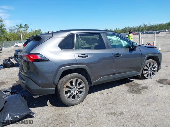 2021 Toyota RAV4 XLE Premium with VIN 2T3C1RFV5MC110773, listed as a IAAI auction lot 41863406 with 36,948 mi miles. Bid and sale history available at carsss.com. Image 4.