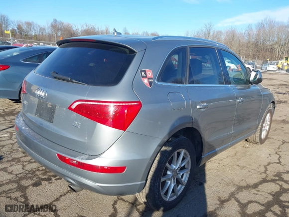 2010 Audi Q5 Premium with VIN WA1CKAFP0AA044460, listed as a IAAI auction lot 41455928 with 227,462 mi miles. Bid and sale history available at carsss.com. Image 4.
