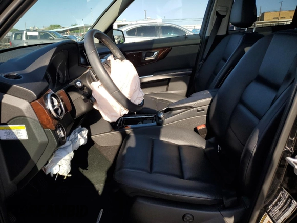 2013 Mercedes-Benz GLK 350 with VIN WDCGG5HB2DF987291, listed as a Copart auction lot 55307094 with 28,034 mi miles and Salvage Title. Bid and sale history available at DreamBid. Image 7.