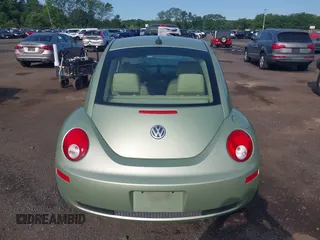 2009 Volkswagen Beetle S with VIN 3VWRW31C29M501964, listed as a IAAI auction lot 42388544 with 99,674 mi miles and . Bid and sale history available at DreamBid. Image 16.
