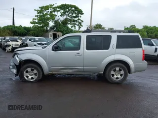 2012 Nissan Pathfinder S z VIN 5N1AR1NN7CC631069, wystawiony jako IAAI lot #39690253 z przebiegiem 135 828 mil mil oraz . Historia ofert i sprzedaży dostępna na DreamBid. Obrazek 14.