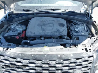 2018 Land Rover Range Rover Velar R-Dynamic SE with VIN SALYL2RX5JA770768, listed as a IAAI auction lot 42290272 with 42,115 mi miles and . Bid and sale history available at DreamBid. Image 10.