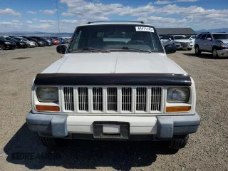 2000 Jeep Cherokee with VIN 1J4FF48S6YL169224, listed as a Copart auction lot 64411145 with 237,553 mi miles and Clean title. Bid and sale history available at DreamBid. Image 5.