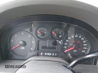 2005 Ford Freestar SE z VIN 2FMDA51645BA69323, wystawiony jako IAAI lot #40399931 z przebiegiem Nie podano mil oraz . Historia ofert i sprzedaży dostępna na DreamBid. Obrazek 7.