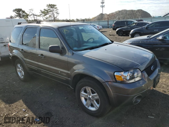 2006 Ford Escape Hybrid with VIN 1FMCU96H36KC35956, listed as a Copart auction lot 55588074 with 138,680 mi miles and Non Repairable. Bid and sale history available at carsss.com. Image 4.