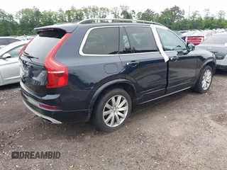 2016 Volvo XC90 T6 Momentum z VIN YV4A22PK8G1023805, wystawiony jako IAAI lot #42449431 z przebiegiem 72 921 mil mil oraz . Historia ofert i sprzedaży dostępna na DreamBid. Obrazek 4.