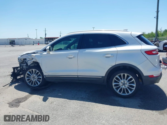2018 Lincoln MKC Reserve with VIN 5LMCJ3C99JUL32057, listed as a IAAI auction lot 41983726 with 103,222 mi miles and . Bid and sale history available at DreamBid. Image 14.