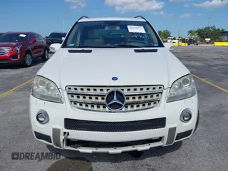 2008 Mercedes-Benz M 550 с VIN 4JGBB72E58A324969, выставлен на аукционе IAAI как лот 42319075 с пробегом 225 385 миль миль и . История ставок и продаж доступна на DreamBid. Изображение 6.
