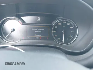 2020 Cadillac XT4 FWD Premium Luxury с VIN 1GYFZCR4XLF026740, выставлен на аукционе IAAI как лот 42514360 с пробегом 69 806 миль миль и . История ставок и продаж доступна на DreamBid. Изображение 7.