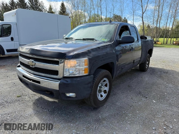 2011 Chevrolet Silverado 1500 LT with VIN 1GCRKSE36BZ260532, listed as a Copart auction lot 56358145 with 164,458 mi miles and Clean Title. Bid and sale history available at DreamBid. Image 2.