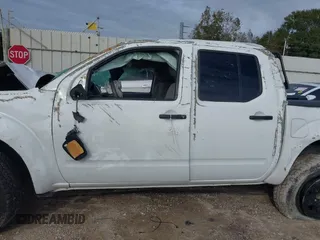 2017 Nissan Frontier SV with VIN 1N6DD0EV2HN765247, listed as a IAAI auction lot 41017764 with 141,942 mi miles and . Bid and sale history available at DreamBid. Image 15.