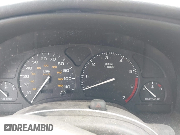 2002 Saturn SL z VIN 1G8ZF52802Z248375, wystawiony jako IAAI lot #42180352 z przebiegiem Nie podano mil oraz . Historia ofert i sprzedaży dostępna na DreamBid. Obrazek 7.