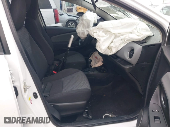 2015 Toyota Yaris L with VIN VNKKTUD34FA019480, listed as a IAAI auction lot 41341253 with 118,673 mi miles. Bid and sale history available at carsss.com. Image 5.