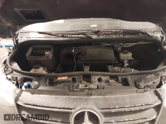 2019 Mercedes-Benz Sprinter Cargo with VIN WD4PF0CD5KP088412, listed as a IAAI auction lot 41618741 with 135,848 mi miles. Bid and sale history available at carsss.com. Image 10.