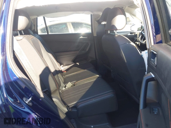 2024 Volkswagen Tiguan Wolfsburg Edition with VIN 3VV6B7AX5RM225695, listed as a IAAI auction lot 42329930 with 7,628 mi miles and . Bid and sale history available at DreamBid. Image 8.