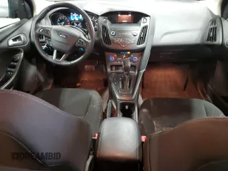 2018 Ford Focus SE z VIN 1FADP3FE4JL289830, wystawiony jako Copart lot #53350265 z przebiegiem 72 963 mil mil oraz Szkoda całkowita • Salvage title. Historia ofert i sprzedaży dostępna na DreamBid. Obrazek 8.