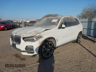 2021 BMW X5 sDrive40i with VIN 5UXCR4C05M9G12770, listed as a IAAI auction lot 41411950 with 1 mi miles. Bid and sale history available at carsss.com. Image 2.