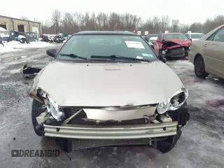 2006 Chrysler Sebring z VIN 1C3EL45R16N158519, wystawiony jako IAAI lot #41582408 z przebiegiem 79 970 mil mil oraz . Historia ofert i sprzedaży dostępna na DreamBid. Obrazek 6.