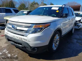 2015 Ford Explorer XLT with VIN 1FM5K7D83FGC62941, listed as a IAAI auction lot 41711468 with 134,196 mi miles. Bid and sale history available at carsss.com. Image 2.