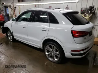 2018 Audi Q3 Premium Plus with VIN WA1JCCFS9JR031115, listed as a Copart auction lot 39580513 with 32,800 mi miles. Bid and sale history available at carsss.com. Image 2.