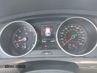 2020 Volkswagen Tiguan S с VIN 3VV1B7AX2LM103166, выставлен на аукционе IAAI как лот 42474802 с пробегом 56 580 миль миль и . История ставок и продаж доступна на DreamBid. Изображение 7.
