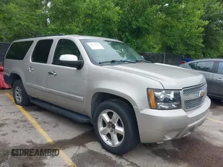 2007 Chevrolet Suburban LTZ with VIN 3GNFK16337G321118, listed as a IAAI auction lot 42299411 with 207,944 mi miles and . Bid and sale history available at DreamBid. Image 1.