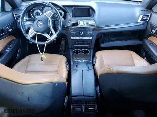 2017 Mercedes-Benz E-Class E 400 with VIN WDDKJ6HB6HF356658, listed as a Copart auction lot 40212934 with 91,899 mi miles and Salvage Title. Bid and sale history available at carsss.com. Image 8.
