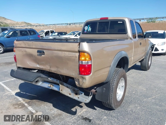 2002 Toyota Tacoma PreRunner z VIN 5TESN92N42Z102248, wystawiony jako IAAI lot #41964727 z przebiegiem 152 968 mil mil oraz . Historia ofert i sprzedaży dostępna na DreamBid. Obrazek 4.