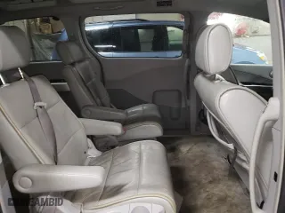 2004 Nissan Quest S with VIN 5N1BV28U14N365952, listed as a Copart auction lot 48902965 with 131,203 mi miles and Salvage Title. Bid and sale history available at carsss.com. Image 11.