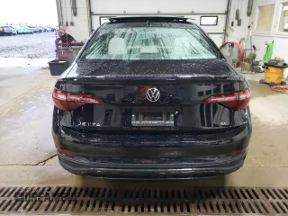 2024 Volkswagen Jetta SE with VIN 3VW7M7BU8RM017969, listed as a Copart auction lot 65220575 with 6,236 mi miles and Salvage title. Bid and sale history available at DreamBid. Image 6.