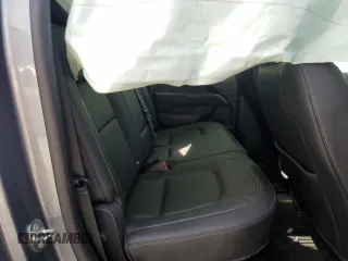 2018 Chevrolet Colorado 4WD ZR2 z VIN 1GCGTEEN2J1292947, wystawiony jako Copart lot #54360815 z przebiegiem 34 053 mil mil oraz Szkoda całkowita • Salvage title. Historia ofert i sprzedaży dostępna na DreamBid. Obrazek 10.