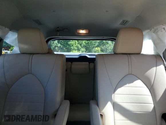 2021 Toyota Highlander XLE with VIN 5TDGZRAH4MS080595, listed as a Copart auction lot 61874615 with 56,315 mi miles and Salvage title. Bid and sale history available at DreamBid. Image 10.