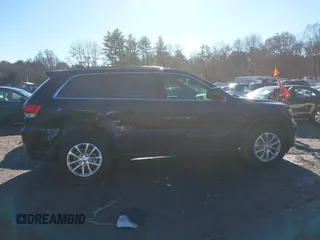 2022 Jeep Grand Cherokee Laredo X с VIN 1C4RJEAG2NC180519, выставлен на аукционе IAAI как лот 41213352 с пробегом 44 916 миль миль и . История ставок и продаж доступна на DreamBid. Изображение 13.