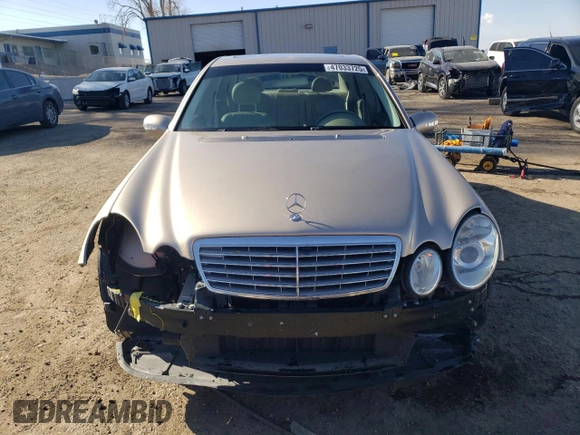 2004 Mercedes-Benz E 320 with VIN WDBUF65J44A475086, listed as a Copart auction lot 47033725 with 81,005 mi miles and Salvage Title. Bid and sale history available at carsss.com. Image 5.