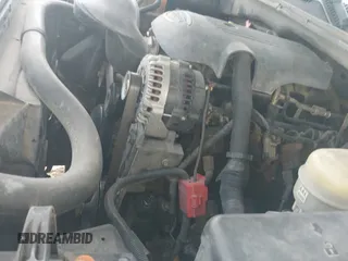 2006 Chevrolet Silverado 1500 LT1 z VIN 1GCEC19V06Z157856, wystawiony jako IAAI lot #42387910 z przebiegiem 314 203 mil mil oraz . Historia ofert i sprzedaży dostępna na DreamBid. Obrazek 12.