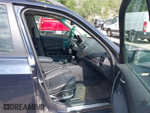 2007 BMW X3 3.0si with VIN WBXPC93477WF13266, listed as a IAAI auction lot 42672586 with 167,796 mi miles and . Bid and sale history available at DreamBid. Image 5.