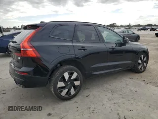 2024 Volvo XC60 Recharge Plug-In Hybrid Plus Dark Theme with VIN YV4H60DL2R1719759, listed as a Copart auction lot 83295824 with 10,051 mi miles and Salvage Title. Bid and sale history available at carsss.com. Image 3.