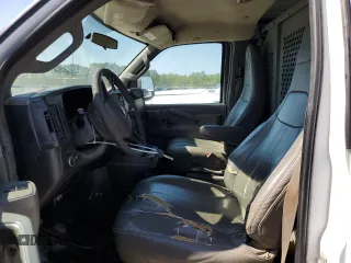 2016 Chevrolet Express Cargo with VIN 1GCWGAFF8G1131656, listed as a Copart auction lot 51832595 with 288,903 mi miles and Salvage title. Bid and sale history available at DreamBid. Image 7.