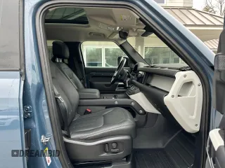 2020 Land Rover Defender SE with VIN SALEP7EU8L2022867, listed as a Copart auction lot 49167865 with 68,673 mi miles and Clean title. Bid and sale history available at DreamBid. Image 5.