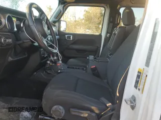 2020 Jeep Gladiator Overland z VIN 1C6HJTFG5LL180415, wystawiony jako Copart lot #45934625 z przebiegiem 13 949 mil mil oraz Szkoda całkowita • Salvage title. Historia ofert i sprzedaży dostępna na DreamBid. Obrazek 7.