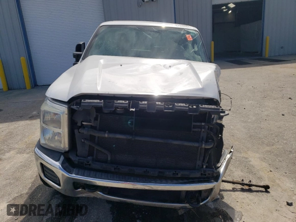 2016 Ford Super Duty F-250 SRW XLT with VIN 1FT7X2BT2GEB21476, listed as a Copart auction lot 67820354 with 368,733 mi miles and Non Repairable. Bid and sale history available at carsss.com. Image 5.