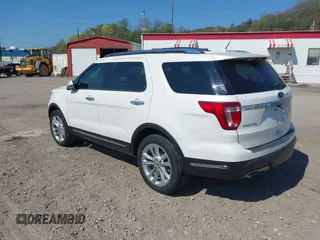 2018 Ford Explorer Limited with VIN 1FM5K8F85JGC25918, listed as a IAAI auction lot 42086339 with 88,411 mi miles and . Bid and sale history available at carsss.com. Image 3.