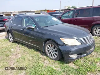 2011 Lexus LS 460 z VIN JTHCL5EF8B5011217, wystawiony jako IAAI lot #41941389 z przebiegiem Nie podano mil oraz . Historia ofert i sprzedaży dostępna na DreamBid. Obrazek 1.