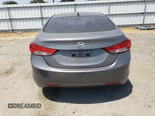 2013 Hyundai Elantra GLS z VIN 5NPDH4AE5DH352415, wystawiony jako Copart lot #59720075 z przebiegiem Nie podano mil oraz Szkoda całkowita • Salvage title. Historia ofert i sprzedaży dostępna na DreamBid. Obrazek 6.