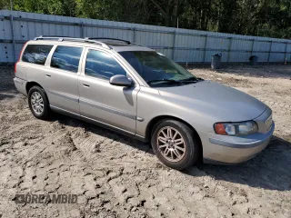 2001 Volvo V70 with VIN YV1SW61R611127879, listed as a Copart auction lot 72769494 with 286,405 mi miles and Salvage Title. Bid and sale history available at carsss.com. Image 4.