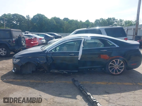 2018 Lincoln MKZ Reserve z VIN 3LN6L5E96JR623383, wystawiony jako IAAI lot #42203009 z przebiegiem 91 722 mil mil oraz . Historia ofert i sprzedaży dostępna na DreamBid. Obrazek 14.