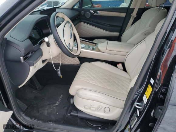 2021 Genesis GV80 with VIN KMUHCESC4MU065119, listed as a Copart auction lot 84682814 with 24,032 mi miles and Salvage Title. Bid and sale history available at carsss.com. Image 7.