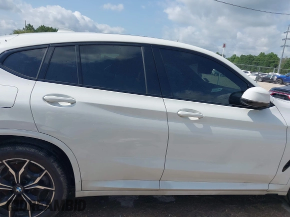 2023 BMW X4 xDrive30i с VIN 5UX33DT01P9S83083, выставлен на аукционе IAAI как лот 42252039 с пробегом Не указан миль и . История ставок и продаж доступна на DreamBid. Изображение 14.